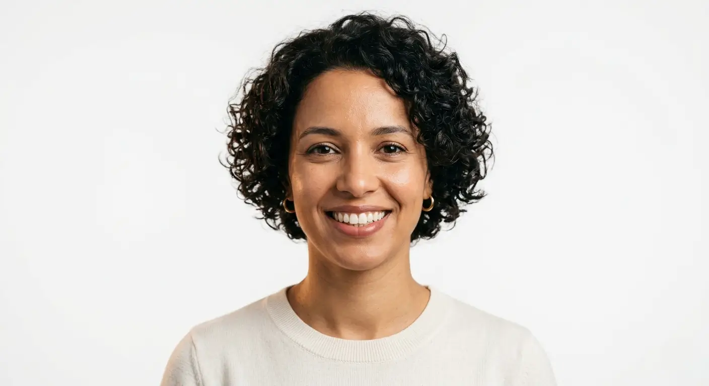 Patiente souriante au Centre Dentaire SMILE WELL Marrakech, Marrakech