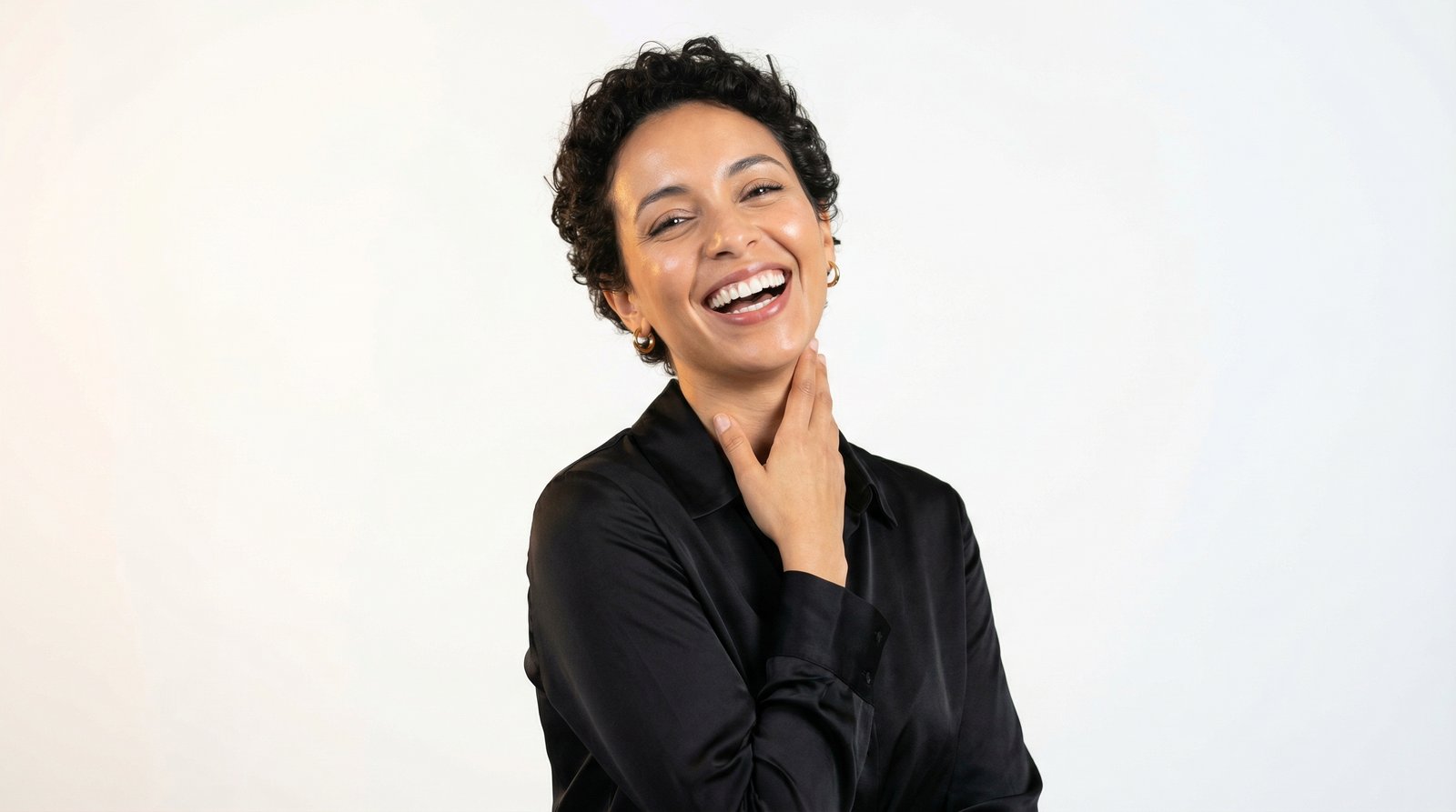 Patiente souriante au Centre Dentaire SMILE WELL Marrakech, Marrakech